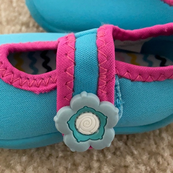 NWT Infant water shoes - Picture 5 of 5